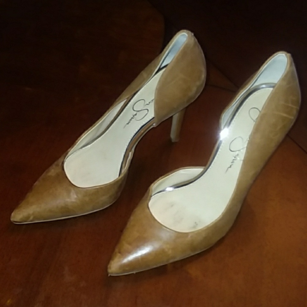 Shoes - Picture 2 of 4